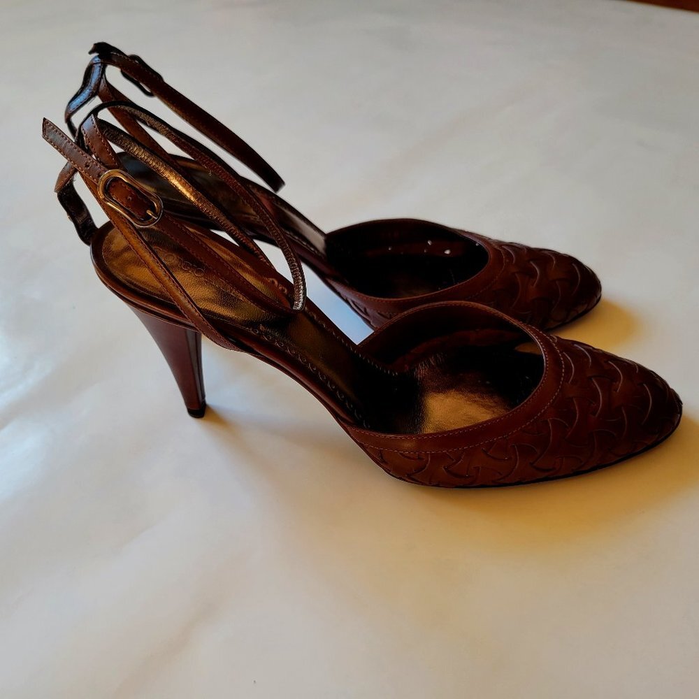 GIORGIO ARMANI WOMENS SHOES SIZE 39